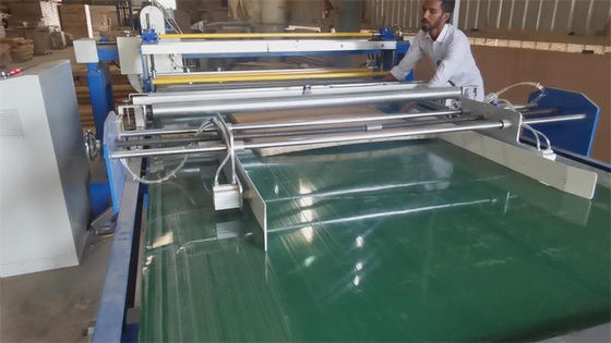 NCC-1300 PLC Controllo Honeycomb Board Cross Cutter con touch screen operativo
