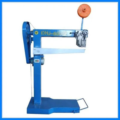 DHJ-600 Macchina per l'agraffatura di scatole di cartone 250 volte/min Mini Macchina per cucire il retro