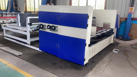 Macchina di taglio a lama sottile con taglio ondulato a 120 m/min con alimentatore automatico a cintura
