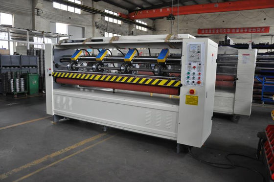 4KW 220V Tavola ondulata a lama sottile Slitter Scorer Machine 141m/min BFY-2000DT8