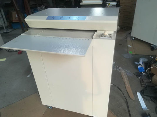 2.2KW Tagliatrice di carta industriale 12m/min Trittatrice di cartone 380V / 50HZ